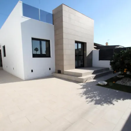 Villa Stylish With Pool Torrevieja