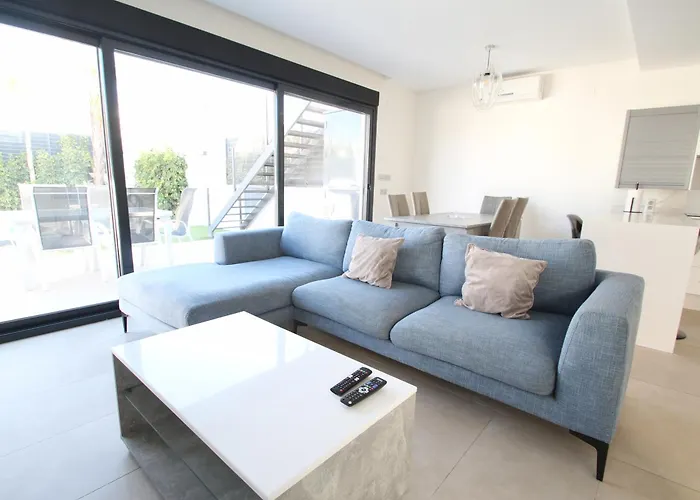 Villa Stylish With Pool Torrevieja