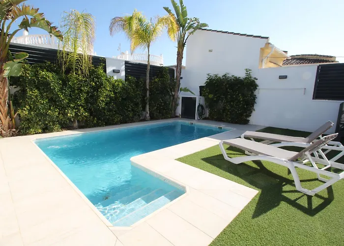 Villa Stylish With Pool *