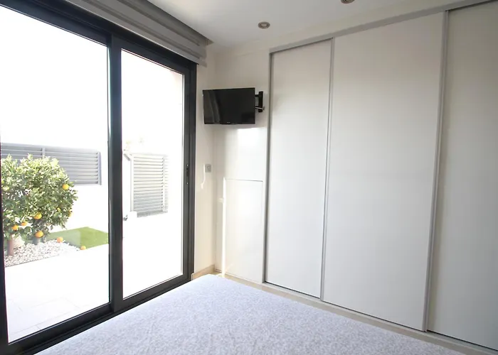 Villa Stylish With Pool Torrevieja